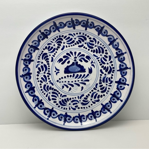White and Blue Talavera Ali Pue Mexico Pottery Plate - Picture 2 of 6